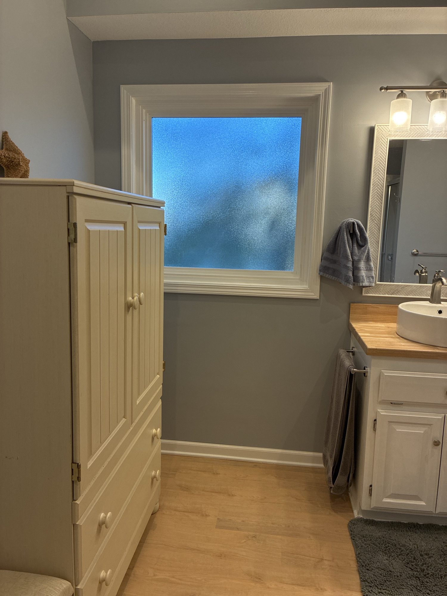 T-Minus 29 Weeks: The world’s prettiest bathroom